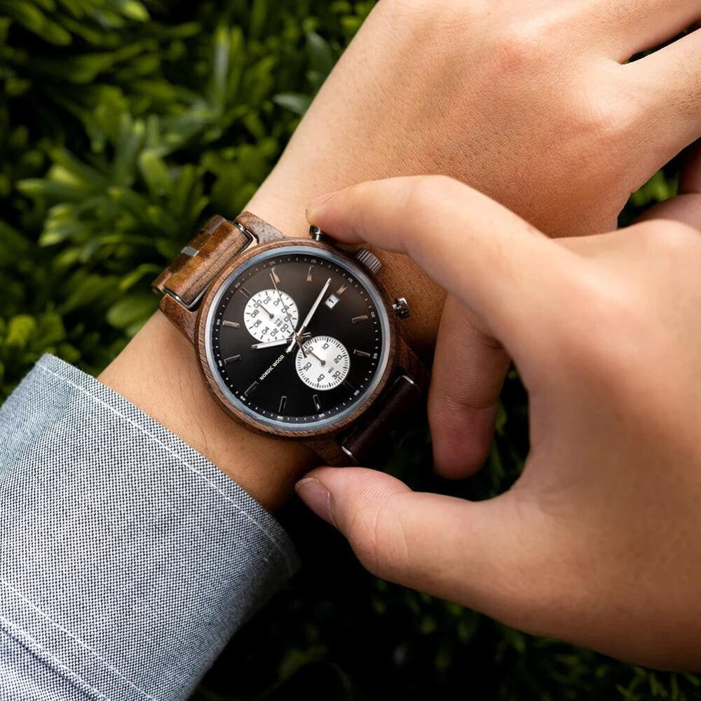 montre-bois-noire-pour-homme