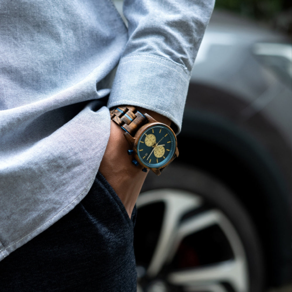 montre-homme-bleu-en-bois