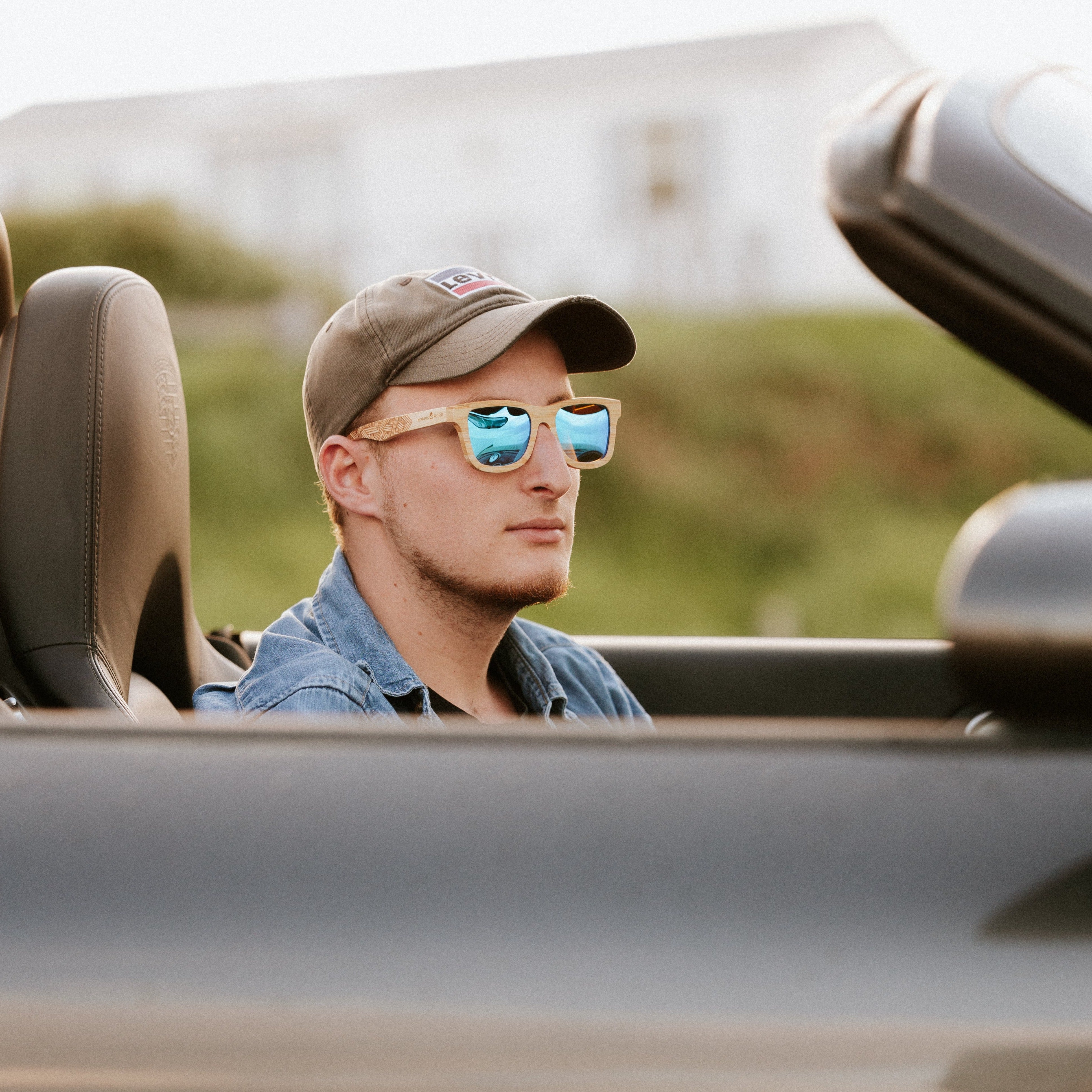 lunettes-soleil-bambou-bleu