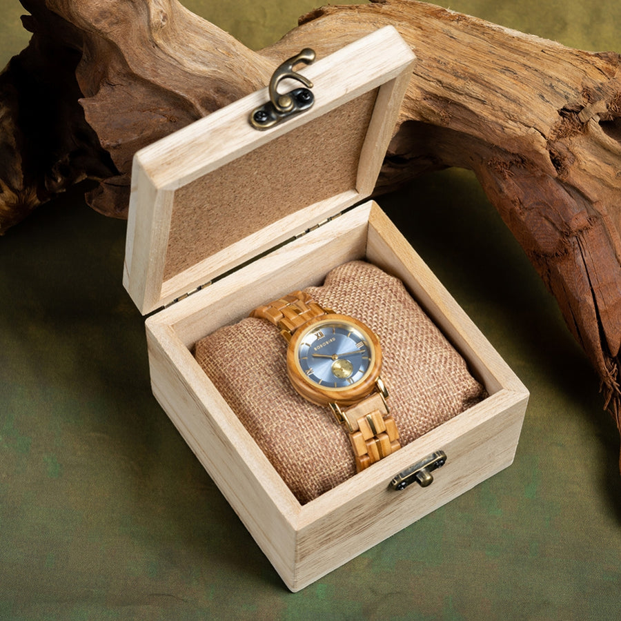 montre-bois-femme-bleue