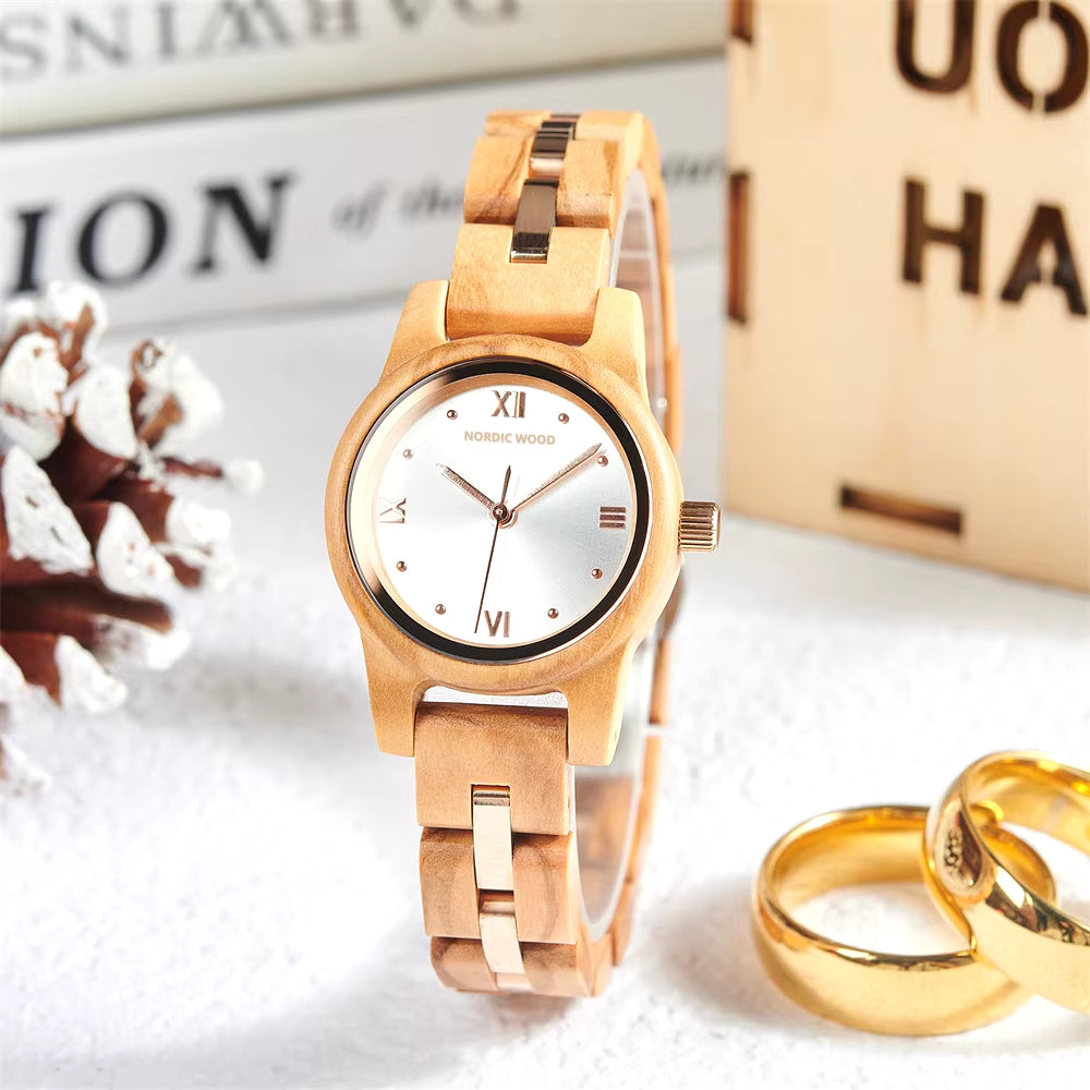 montre-cadran-blanc-femme-en-bois