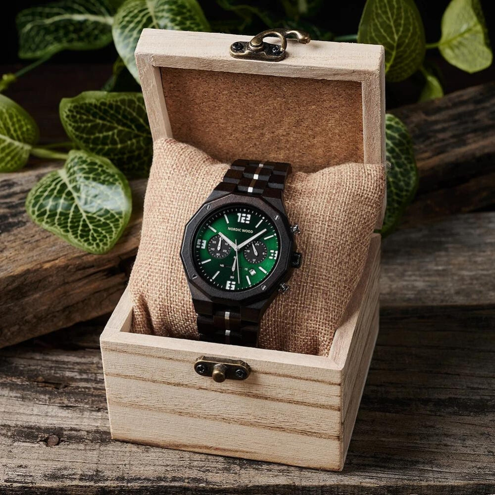 montre-en-bois-pour-homme-verte