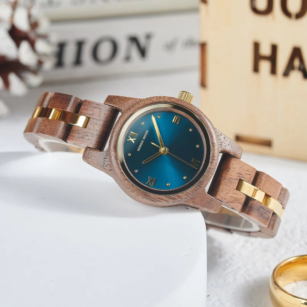 montre femme en bois bleu